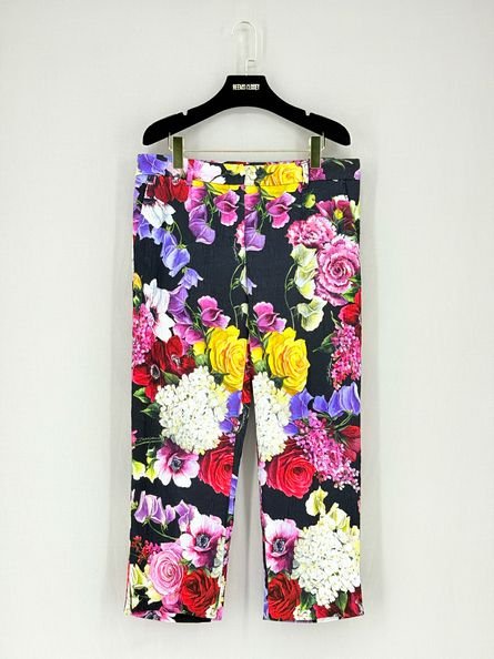 Pre - loved DOLCE & GABBANA Cropped Floral Jacquard Size US 8 Pants at Reems Closet
