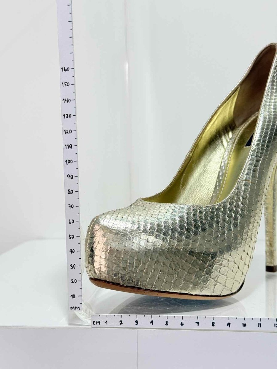 Pre-loved DOLCE & GABBANA Stiletto Metallic Gold Size EU 40 Pumps at Reems Closet