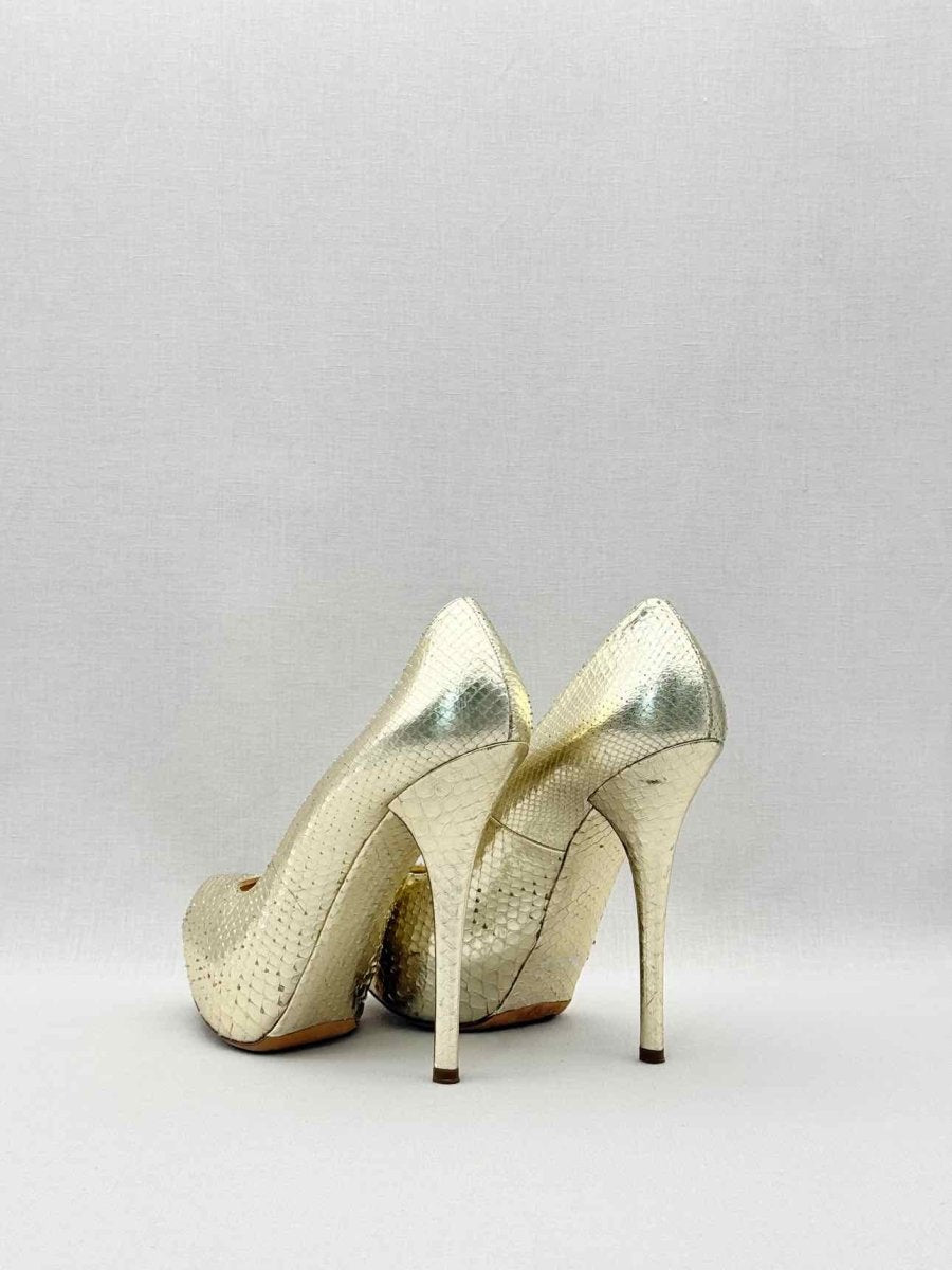 Pre-loved DOLCE & GABBANA Stiletto Metallic Gold Size EU 40 Pumps at Reems Closet
