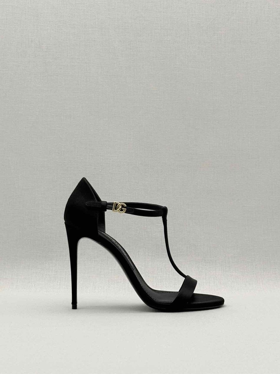 Pre - loved DOLCE & GABBANA T - strap Black Size EU 37 Heeled Sandals at Reems Closet