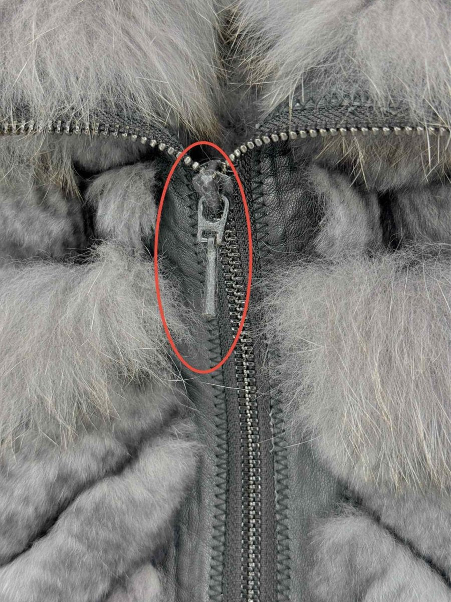 Pre-loved ELIE TAHARI Grey Size Medium Gilet at Reems Closet