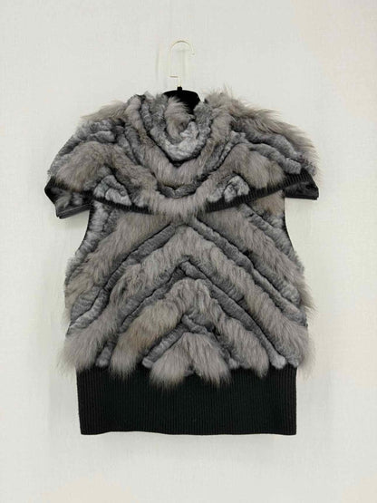 Pre-loved ELIE TAHARI Grey Size Medium Gilet at Reems Closet
