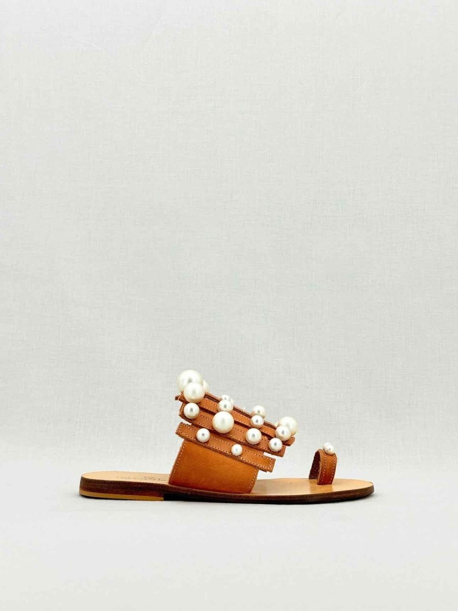 Pre - loved ELINA LINARDAKI Beige Size EU 37 Flats at Reems Closet