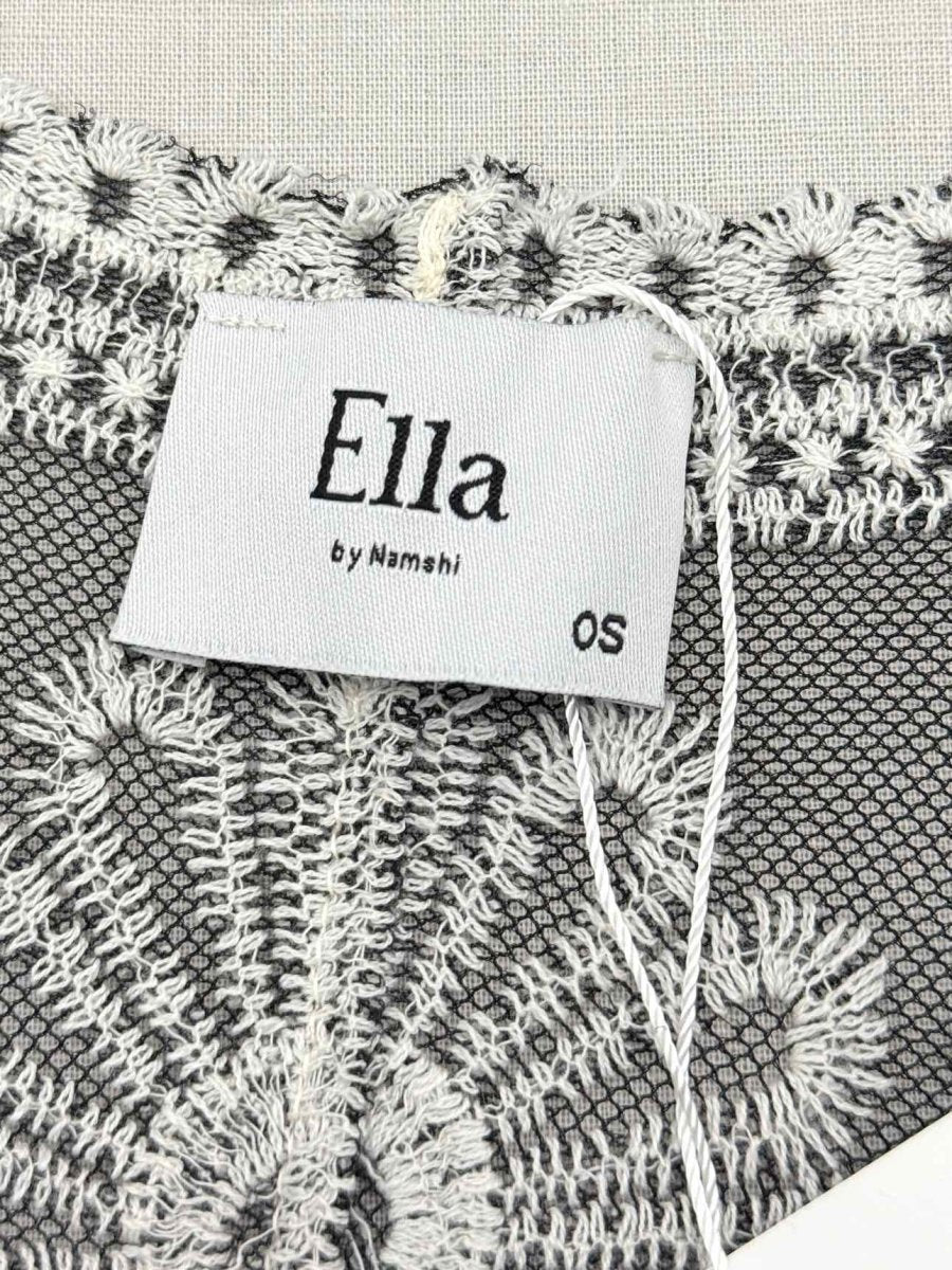 Pre - loved ELLA Black & White Floral Size US 0 Coverup at Reems Closet