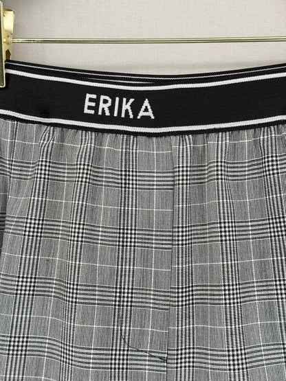 Pre-loved ERIKA CAVALLINI White & Black Plaid Size US 8 Shorts at Reems Closet
