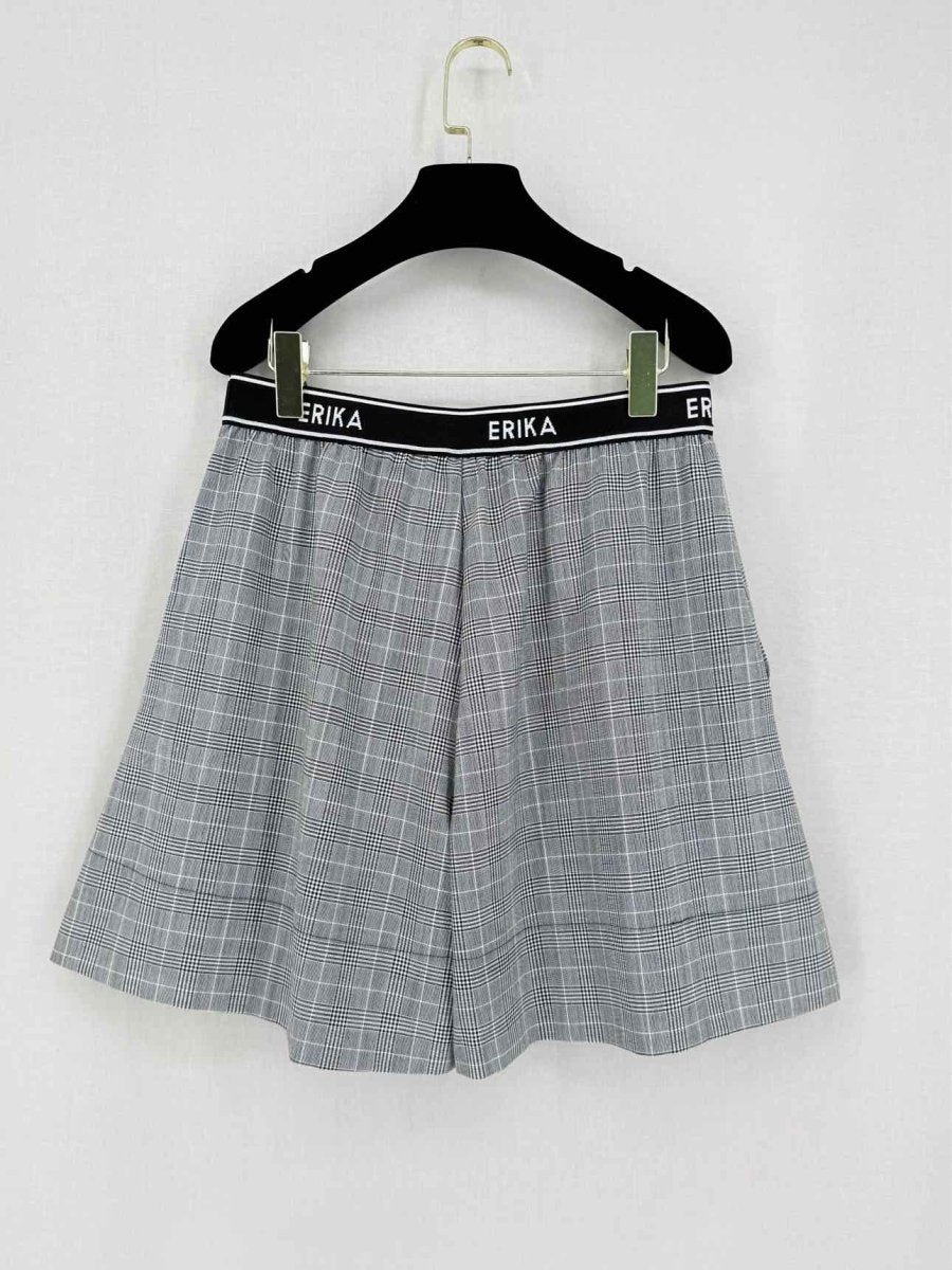 Pre-loved ERIKA CAVALLINI White & Black Plaid Size US 8 Shorts at Reems Closet
