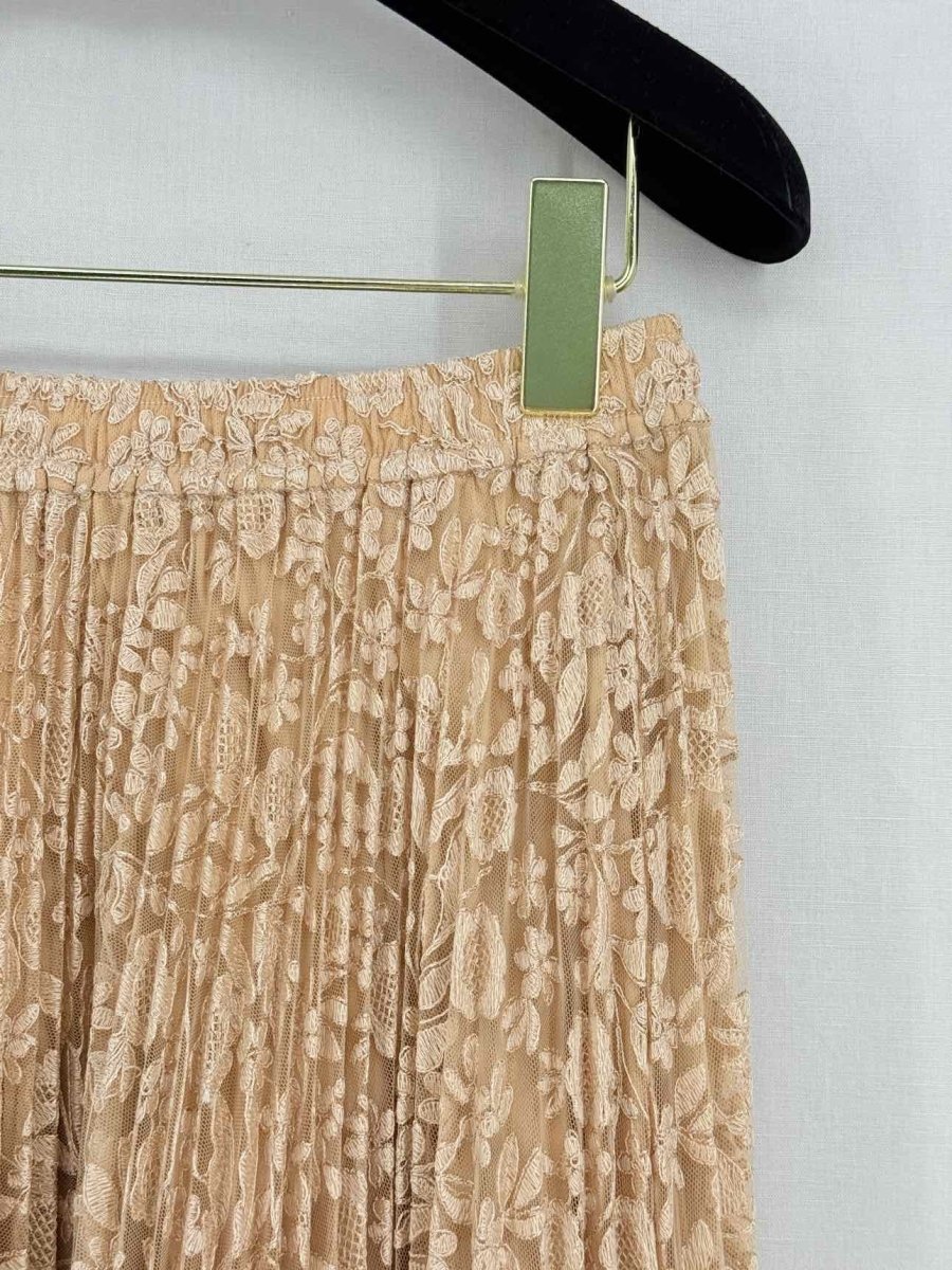 Pre - loved ERMANNO SCERVINO Beige Lace Size Medium Outfit Set at Reems Closet