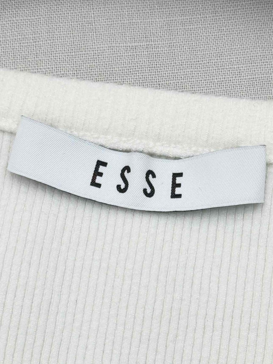 Pre-loved ESSE White Ribbed Size US 10 Tank Top at Reems Closet