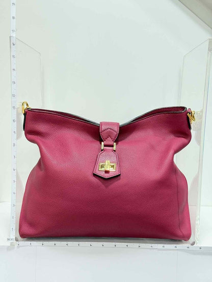 Pre - loved FENDI Anna Selleria Pink Hobo bag at Reems Closet