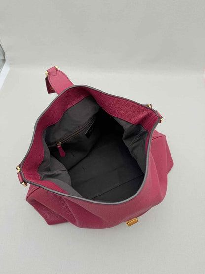 Pre - loved FENDI Anna Selleria Pink Hobo bag at Reems Closet