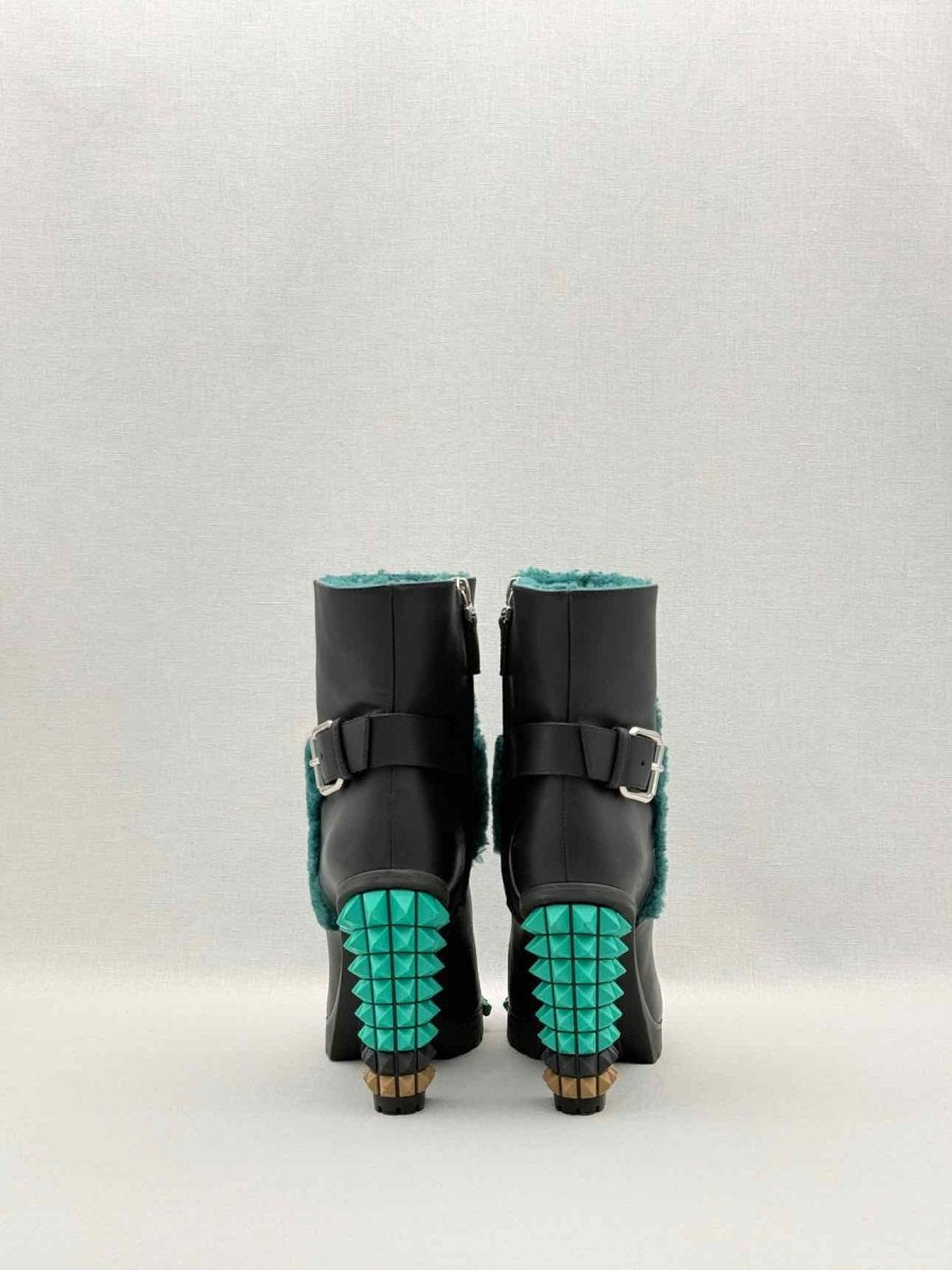 Pre-loved FENDI Black & Green Size EU 40 Ankle Boots at Reems Closet