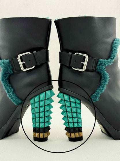 Pre-loved FENDI Black & Green Size EU 40 Ankle Boots at Reems Closet