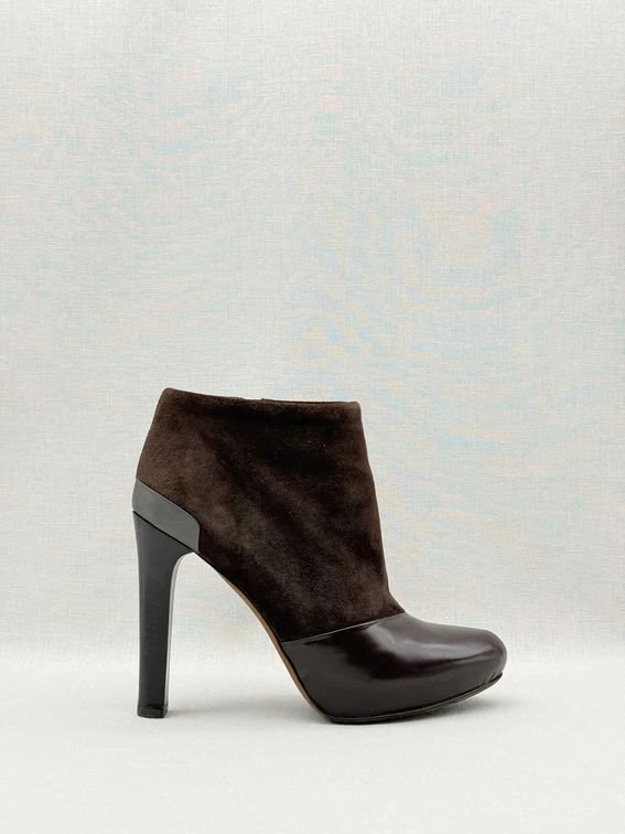 Pre-loved FENDI Brown Size EU 38 Ankle Boots at Reems Closet