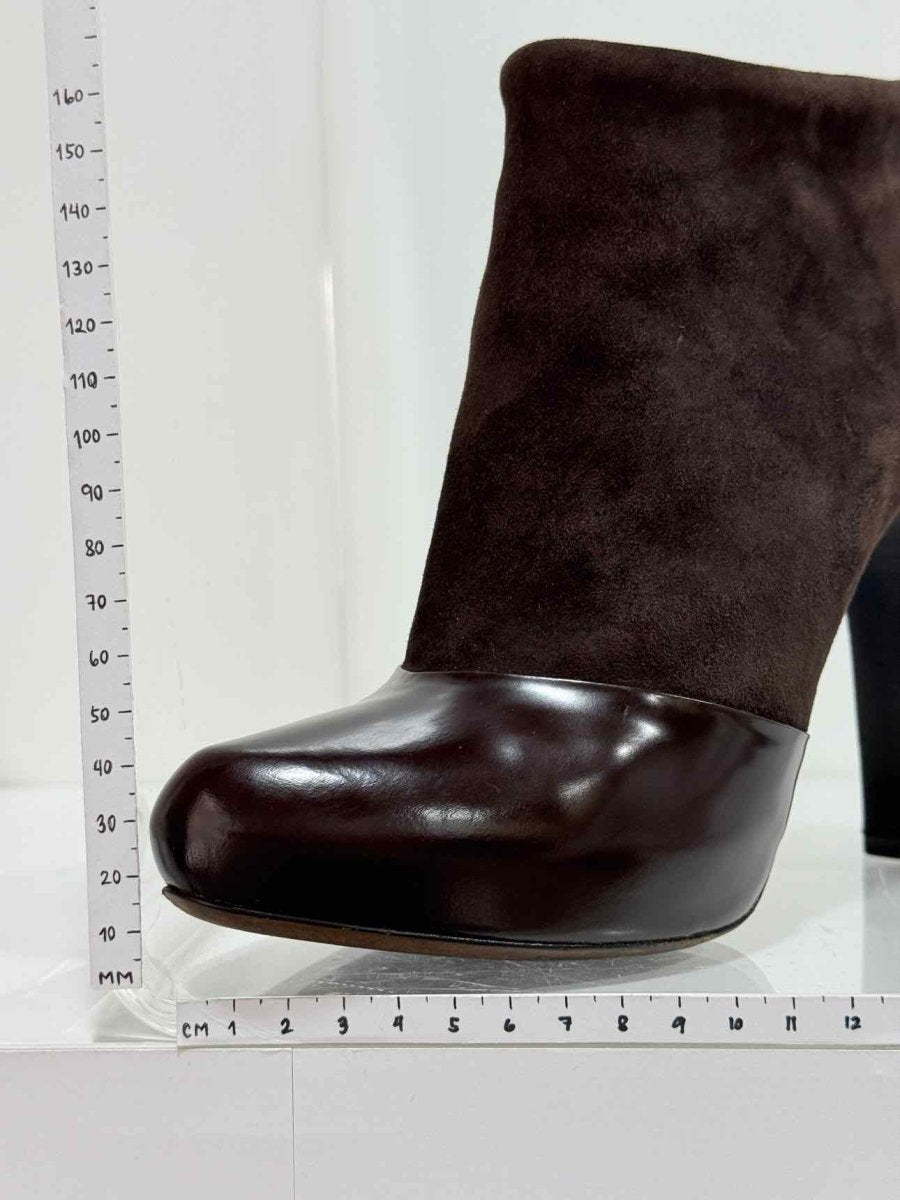 Pre-loved FENDI Brown Size EU 38 Ankle Boots at Reems Closet