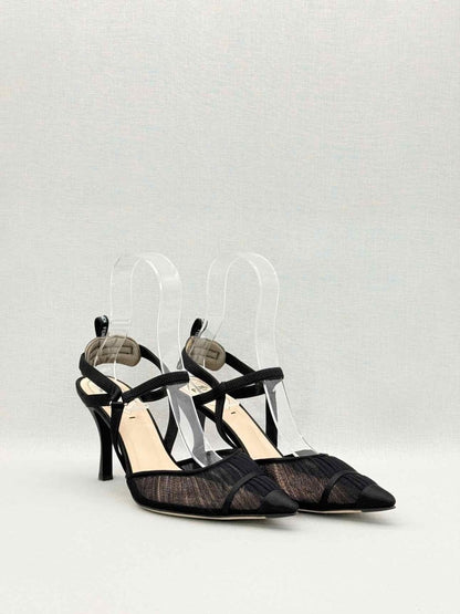 Pre-loved FENDI Colibri Black Size EU 39 Pumps at Reems Closet