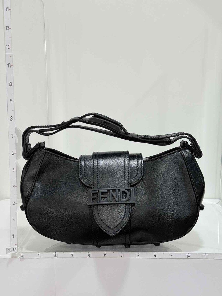 Pre-loved FENDI Vintage Black Shoulder Bag at Reems Closet