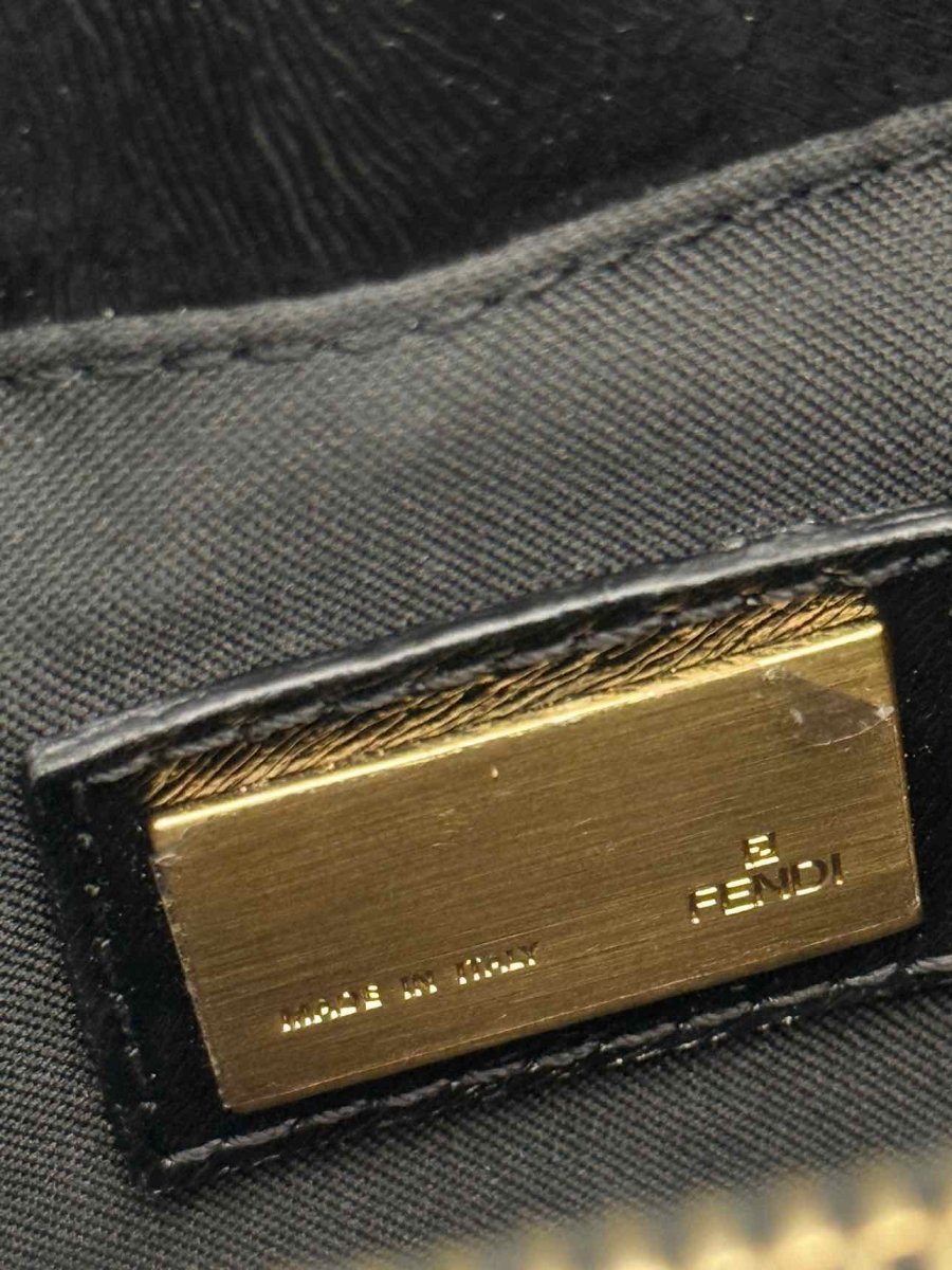 Pre-loved FENDI Vintage Black Shoulder Bag at Reems Closet