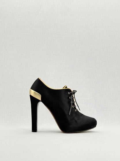 Pre - loved FENDI Vintage Black w/ Gold Size EU 38.5 Ankle Boots at Reems Closet