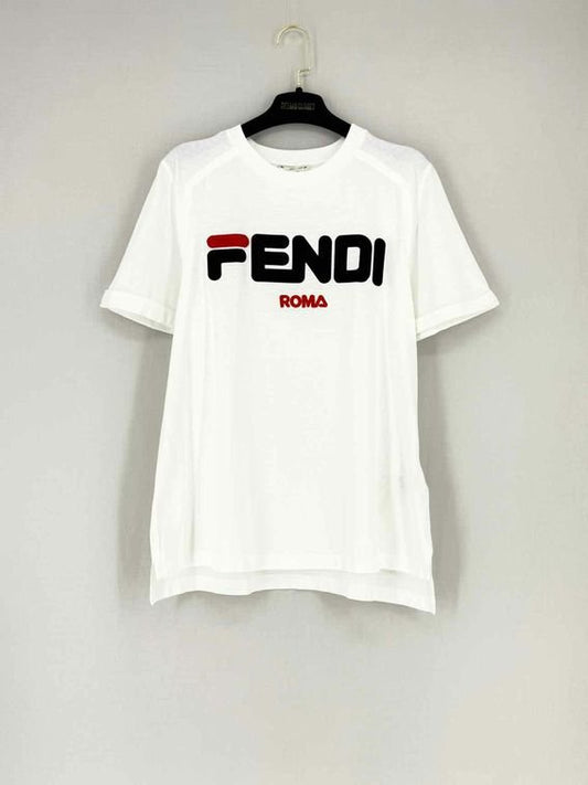 Pre - loved FENDI White Logo Size Medium T-shirt at Reems Closet