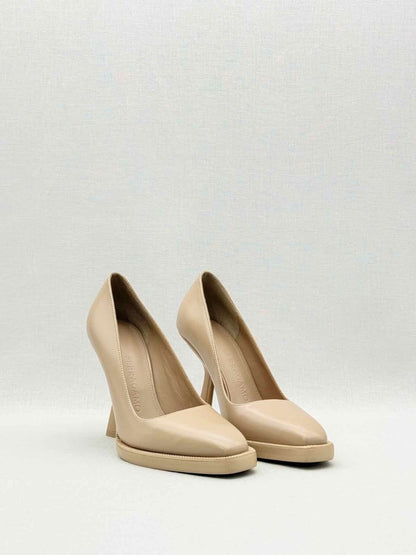 Pre-loved FERRAGAMO Anser Beige Size EU 35 Pumps at Reems Closet