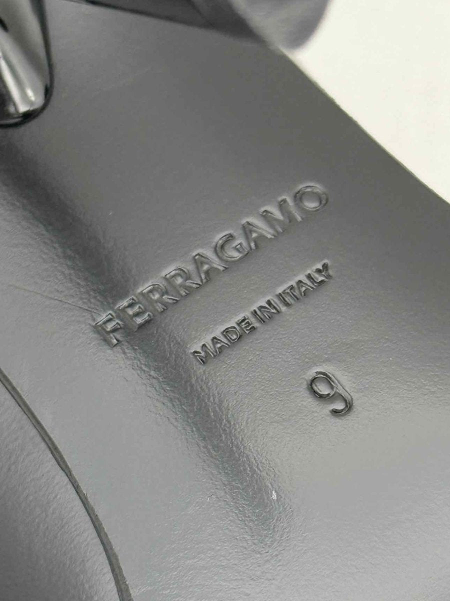 Pre - loved FERRAGAMO Anser X5 Black Size EU 39 Pumps at Reems Closet