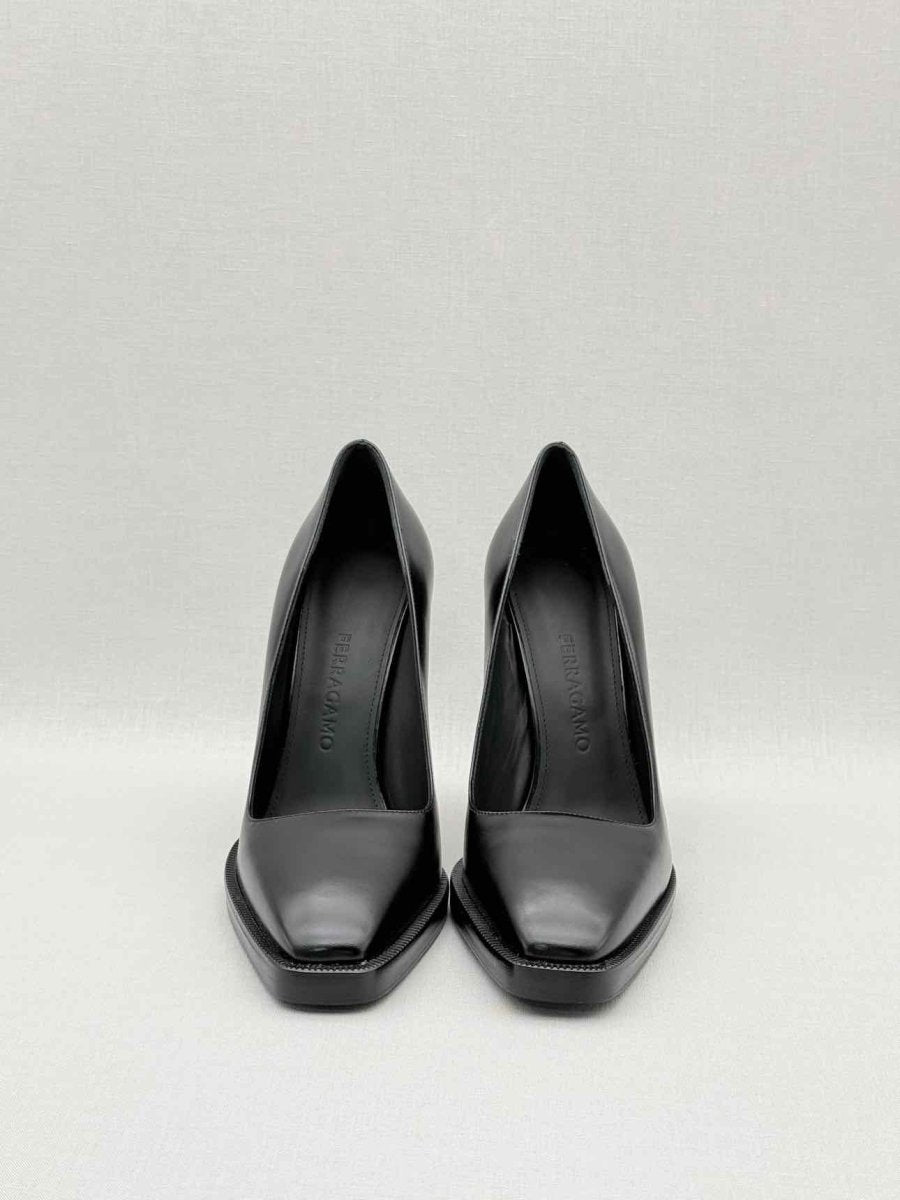 Pre - loved FERRAGAMO Anser X5 Black Size EU 39 Pumps at Reems Closet