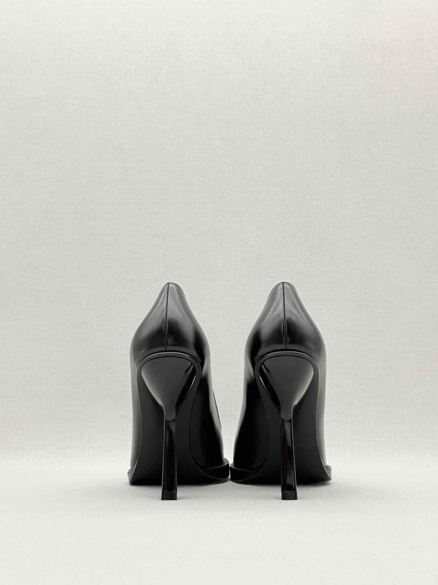 Pre - loved FERRAGAMO Anser X5 Black Size EU 39 Pumps at Reems Closet