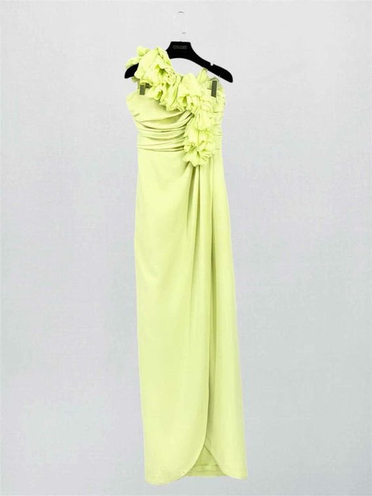 Pre-loved GIAMBATTISTA VALLI Light Green Size US 6 Long Dress at Reems Closet