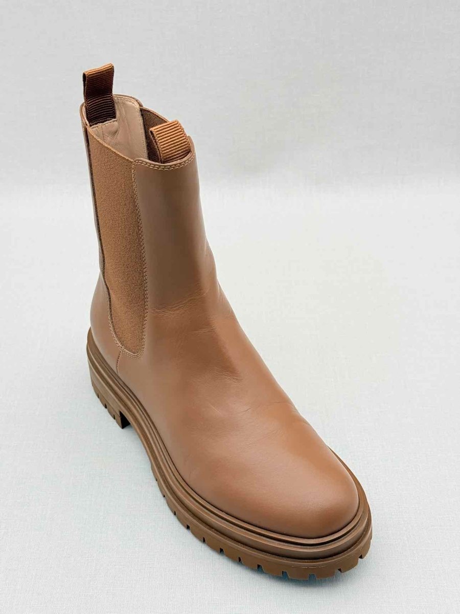 Pre - loved GIANRITO ROSSI Chelsea Brown Size EU 39 Ankle Boots at Reems Closet