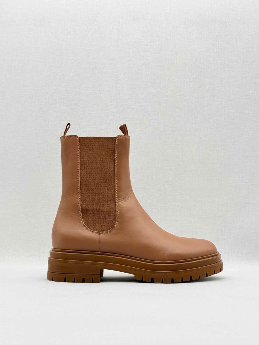 Pre - loved GIANRITO ROSSI Chelsea Brown Size EU 39 Ankle Boots at Reems Closet