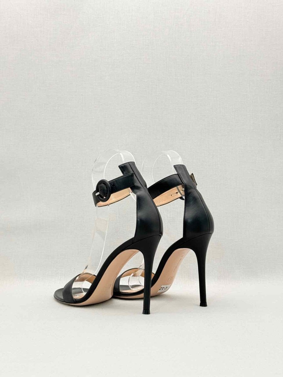 Pre-loved GIANVITO ROSSI Black Size EU 38 Heeled Sandals at Reems Closet