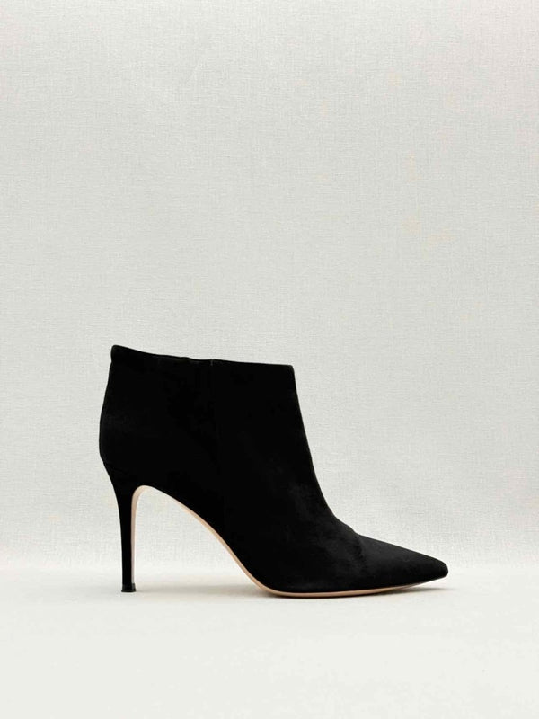 Pre - loved GIANVITO ROSSI Black Size EU 41 Ankle Boots at Reems Closet