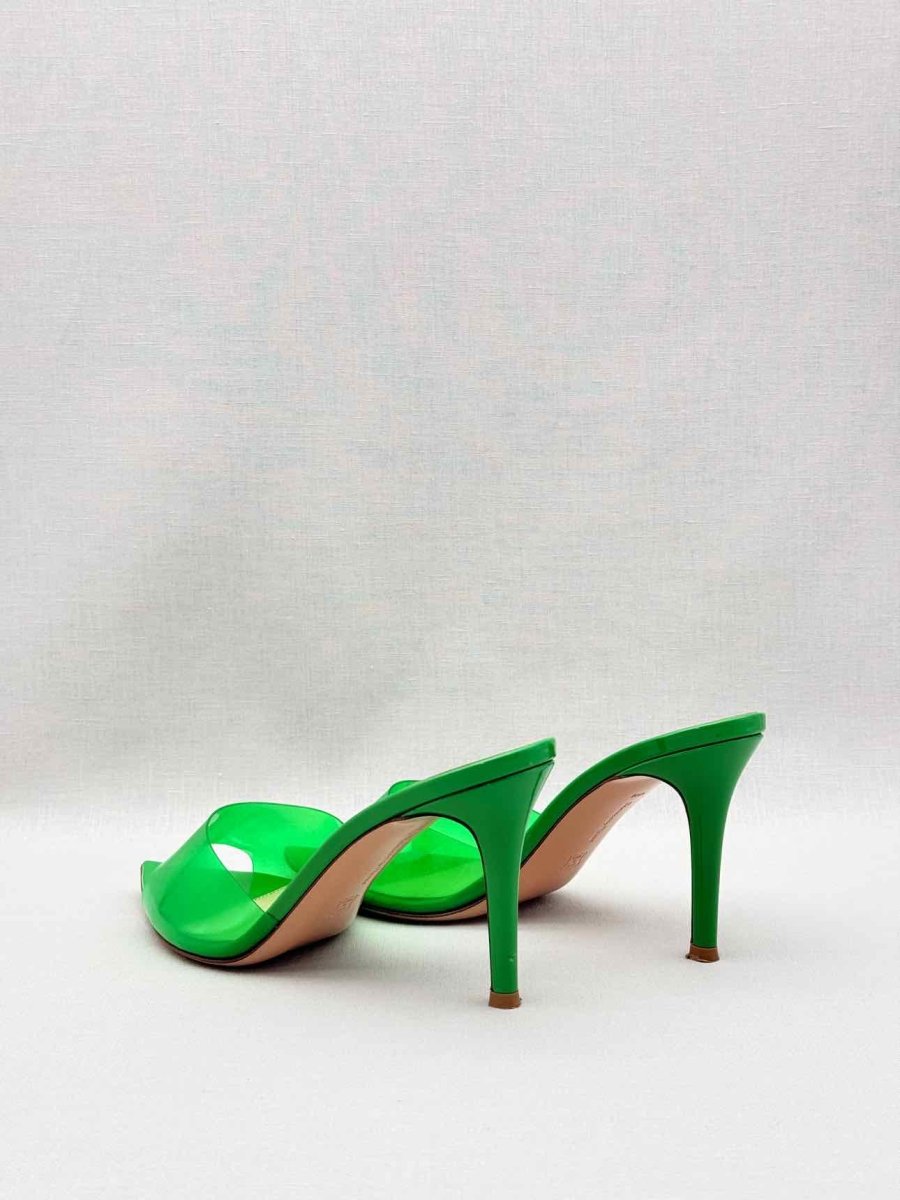 Pre-loved GIANVITO ROSSI Elle Green Size EU 38.5 Mules at Reems Closet