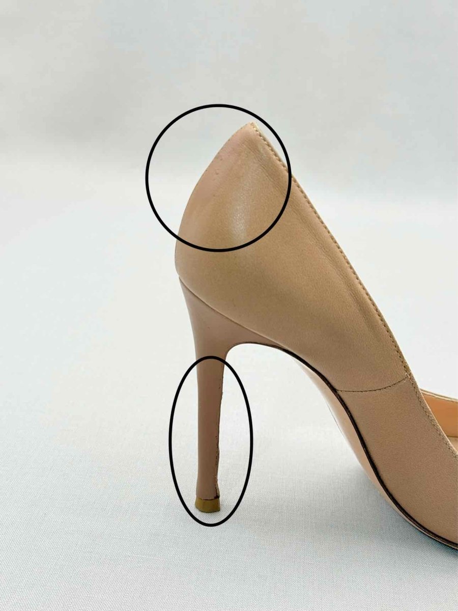 Pre-loved GIANVITO ROSSI Pointed Toe Beige Size EU 35.5 Pumps at Reems Closet