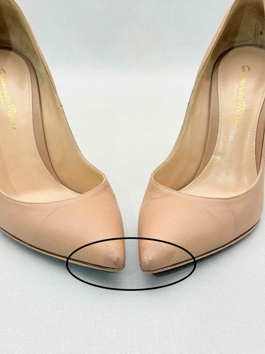 Pre-loved GIANVITO ROSSI Pointed Toe Beige Size EU 35.5 Pumps at Reems Closet