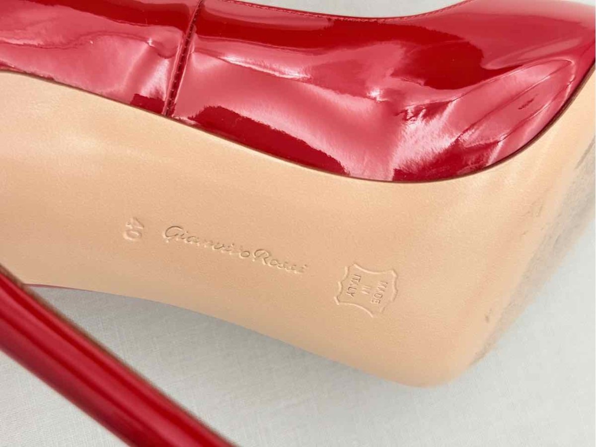 Pre - loved GIANVITO ROSSI Red Size EU 40 Pumps at Reems Closet