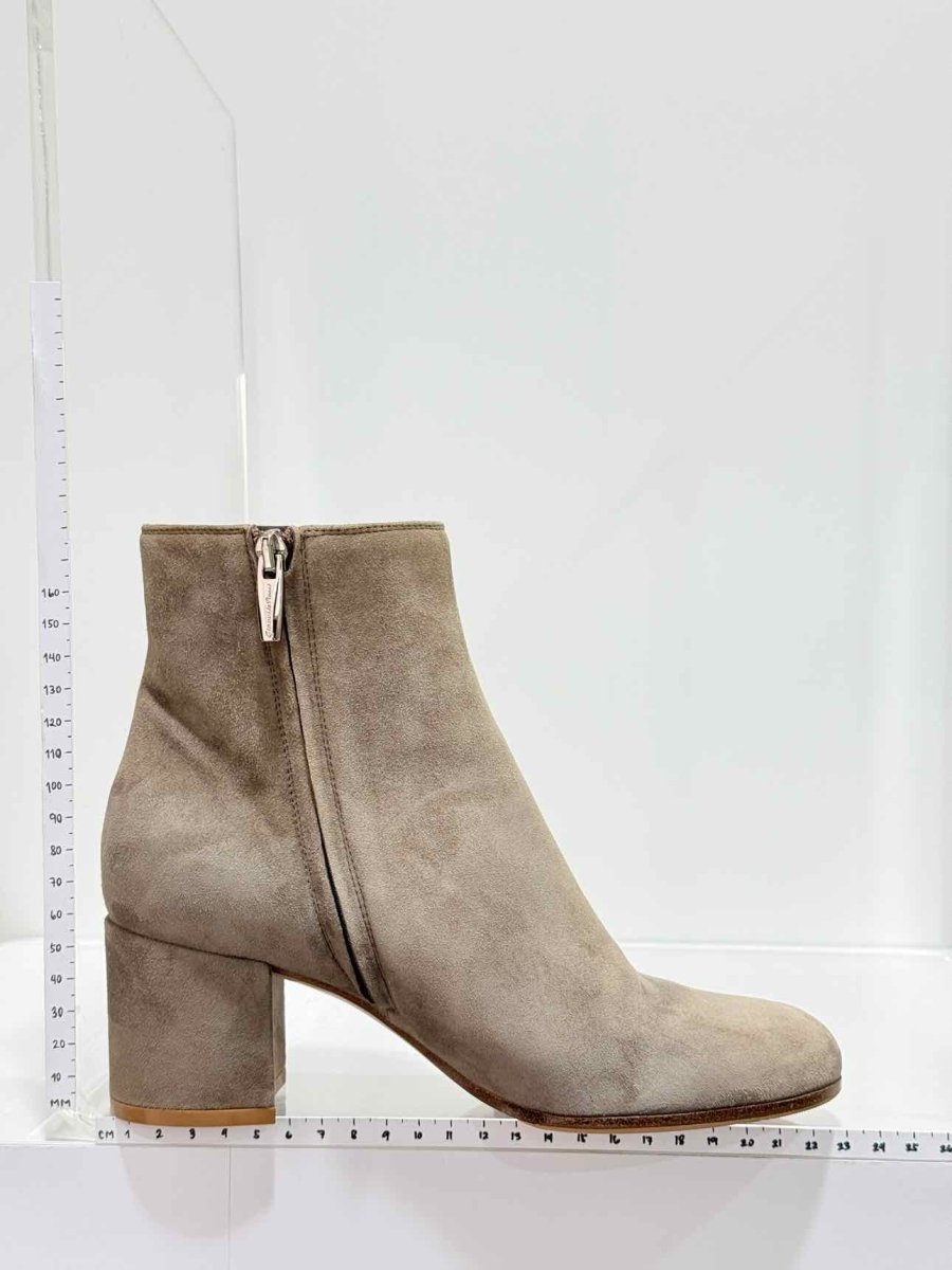 Pre - loved GIANVITO ROSSI Taupe Size EU 36 Ankle Boots at Reems Closet