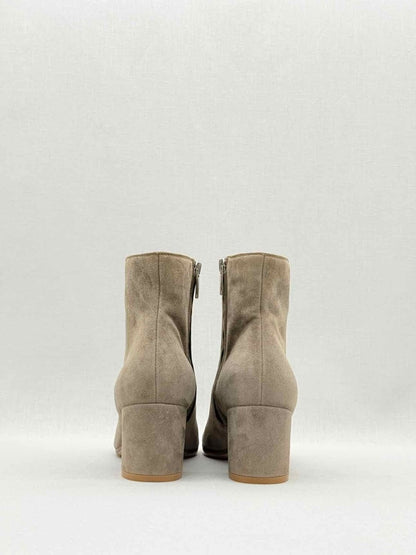 Pre - loved GIANVITO ROSSI Taupe Size EU 36 Ankle Boots at Reems Closet