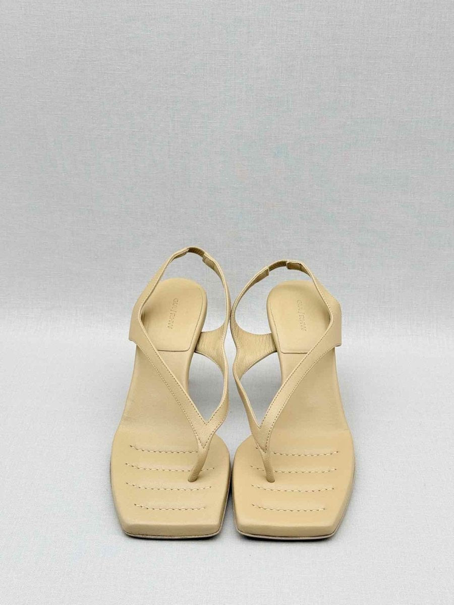 Pre - loved GIA/RHW Beige Size EU 39 Mules at Reems Closet