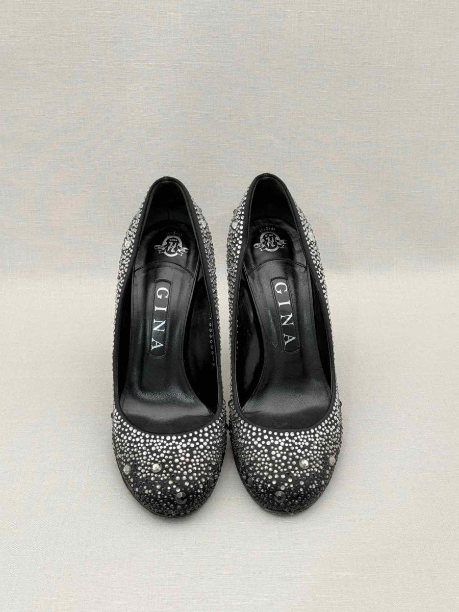 Pre-loved GINA Black Size EU 38 Pumps at Reems Closet