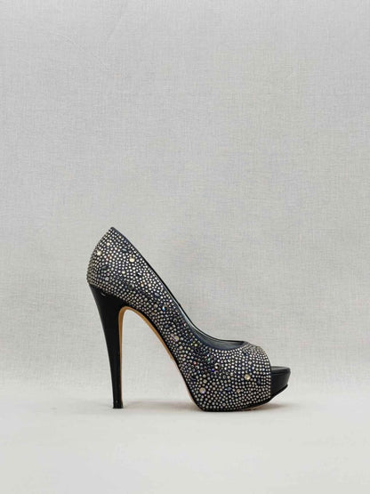 Pre - loved GINA Black Size EU 40 Platform at Reems Closet