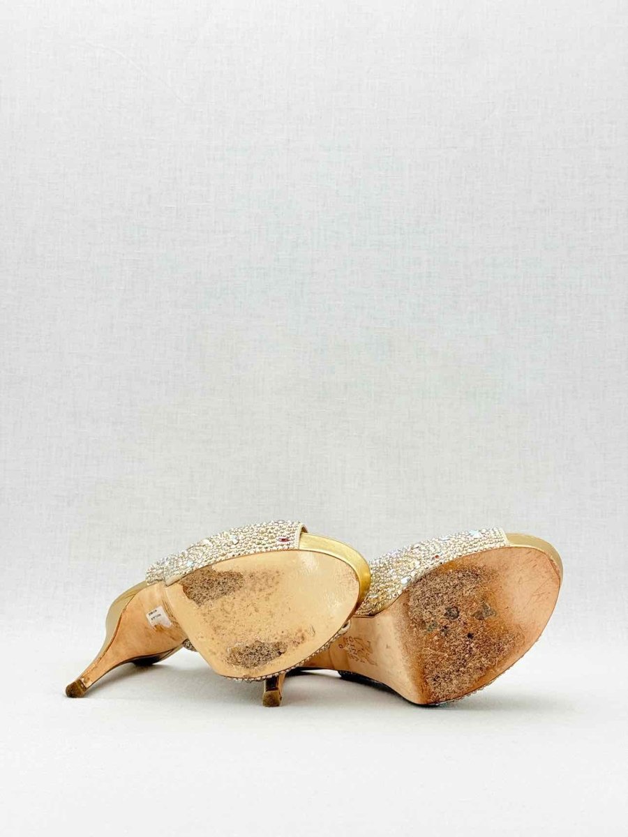 Pre - loved GINA Gold Size EU 39 Pumps at Reems Closet