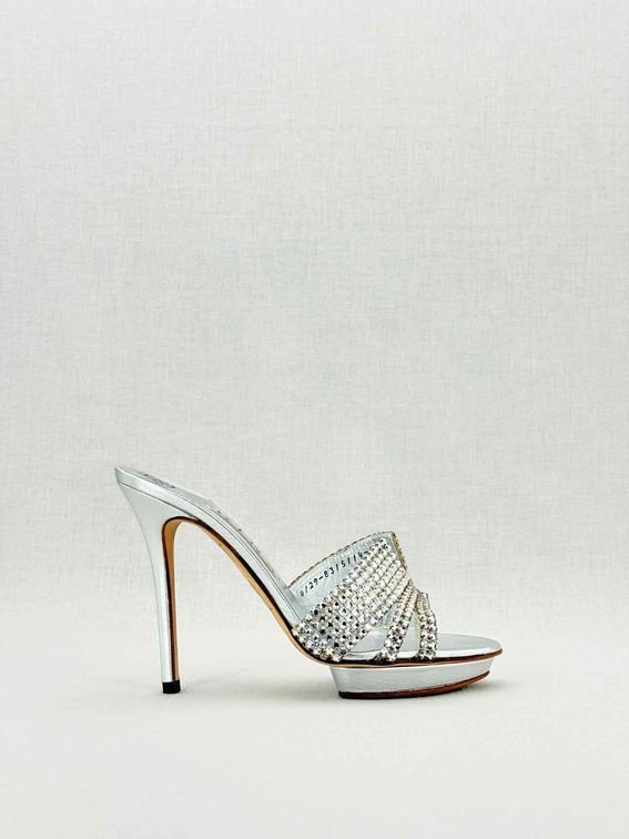 Pre - loved GINA Silver Size EU 39 Mules at Reems Closet