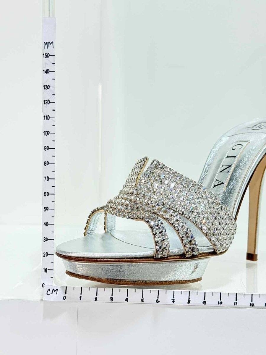 Pre - loved GINA Silver Size EU 39 Mules at Reems Closet