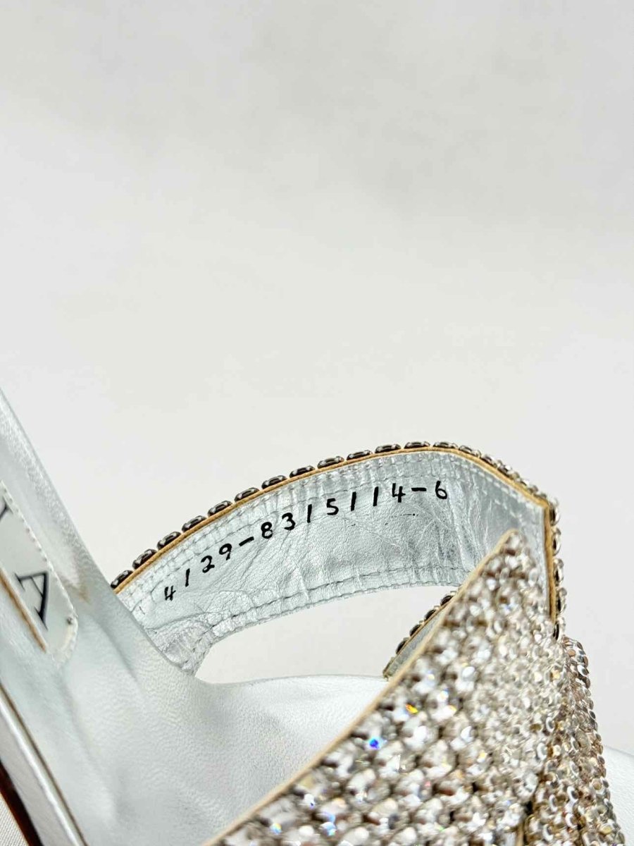 Pre - loved GINA Silver Size EU 39 Mules at Reems Closet