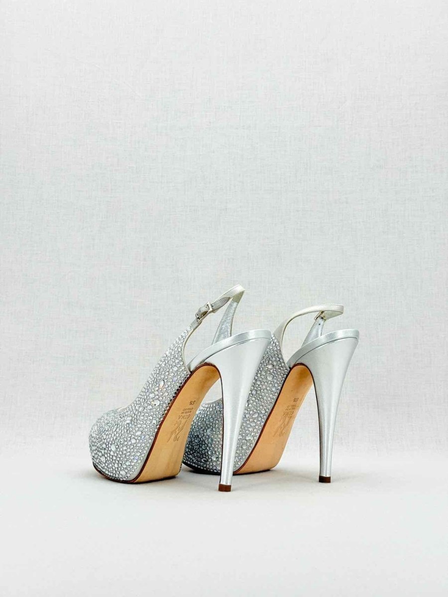 Pre - loved GINA Silver Size EU 39.5 Slingbacks at Reems Closet