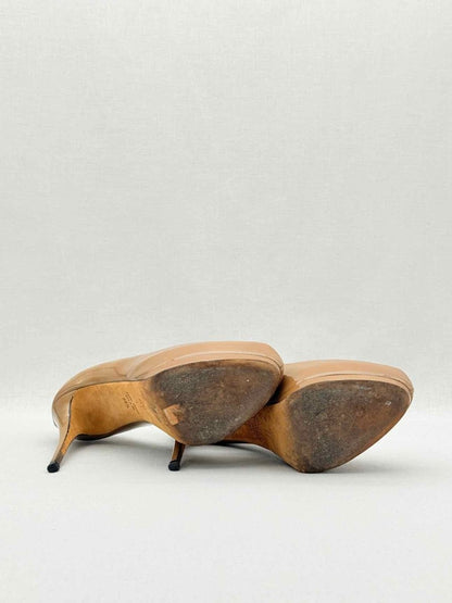 Pre - loved GIUSEPPE ZANOTTI Beige Oblique Size EU 39.5 Pumps at Reems Closet