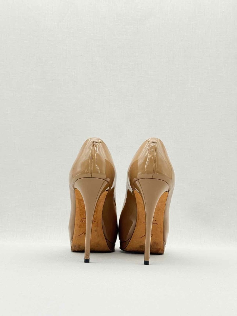 Pre - loved GIUSEPPE ZANOTTI Beige Oblique Size EU 39.5 Pumps at Reems Closet