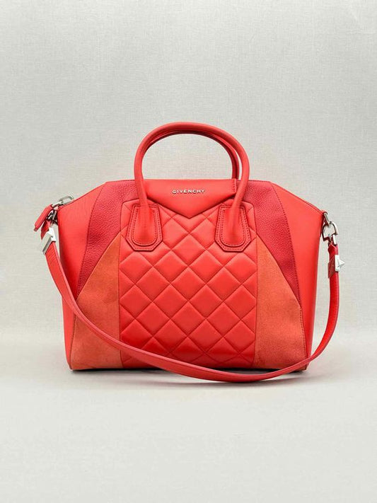 Pre-loved GIVENCHY Antigona Red Quilted Satchel at Reems Closet
