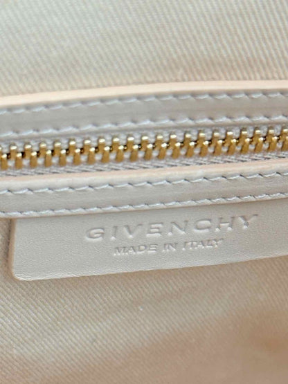 Pre-loved GIVENCHY Antigona Red Quilted Satchel at Reems Closet
